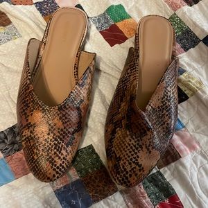Snakeskin Printed Mule Flats